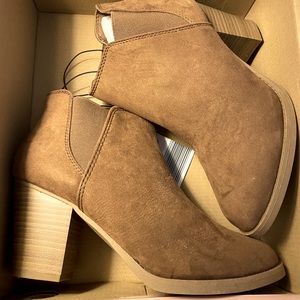 Faux suede boots  women’s size9